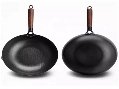 章丘手工锻打锤纹老铁锅（32cm, 带木盖）